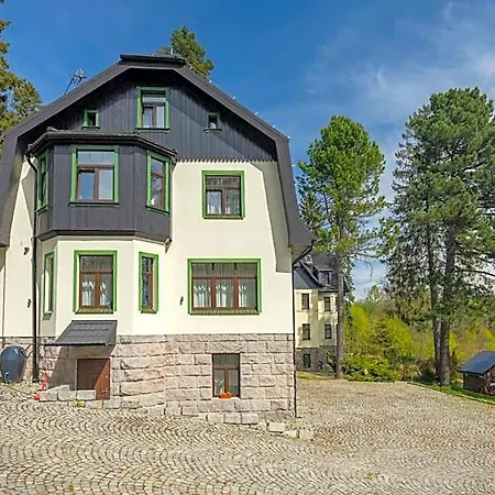 Bed & Breakfast Hania 3*