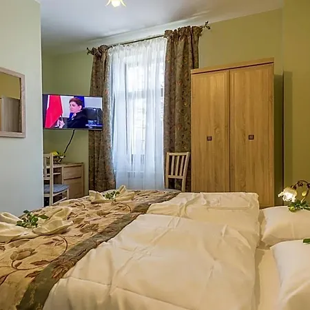 Hania Bed & Breakfast 3*